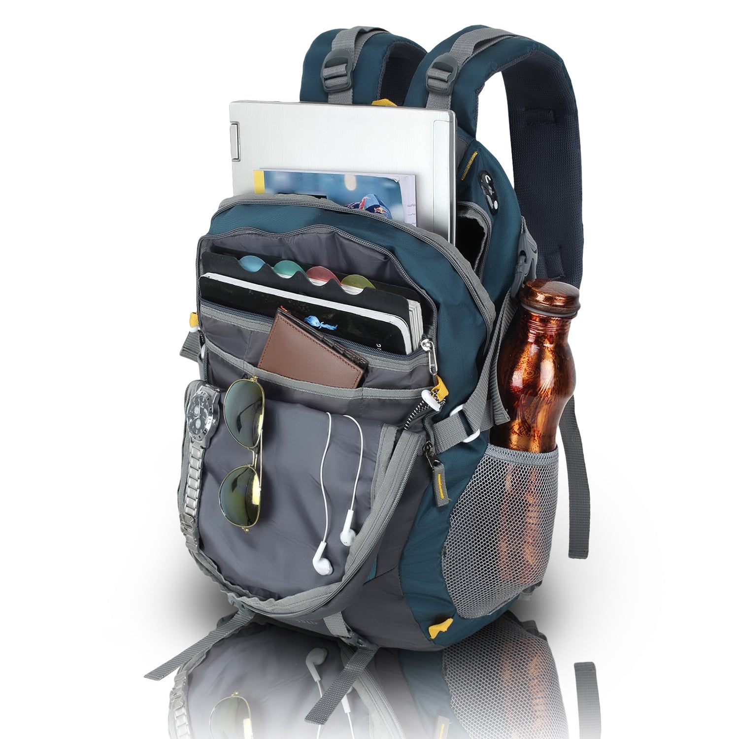 HEROZ Hammer backpack with padded shoulder straps and multiple compartments